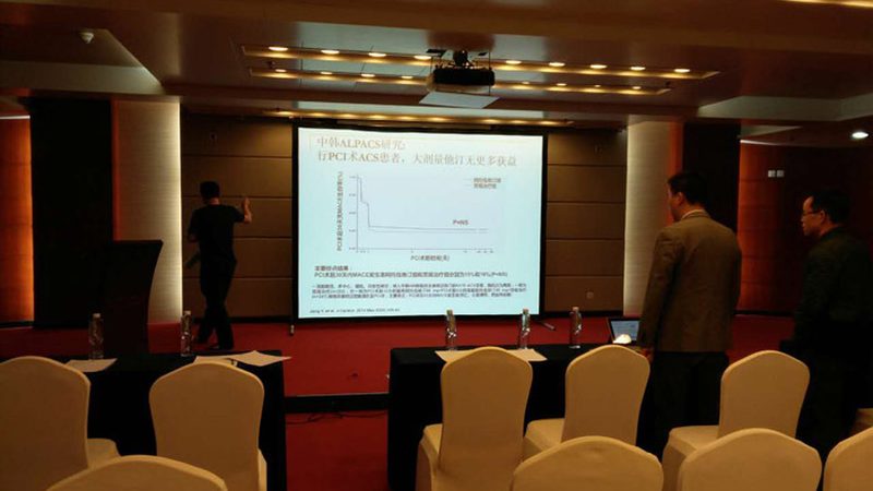 叉车安全操作规范图解：保障作业安全的关键指南